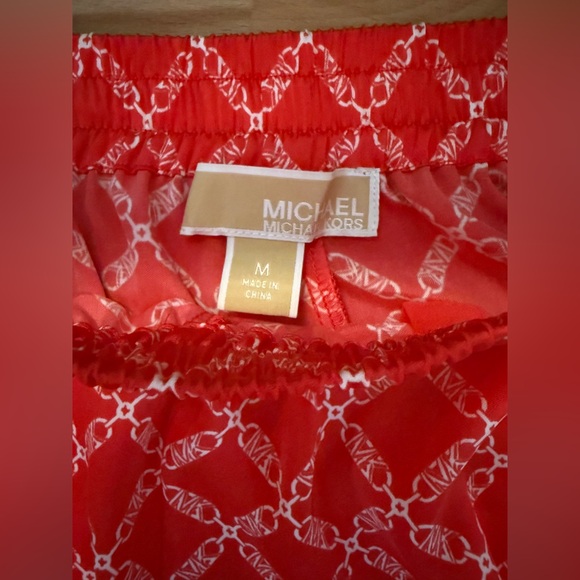 Michael Kors Camp Shirt and Short Set. Color: Coral. Size: M. - Picture 8 of 11